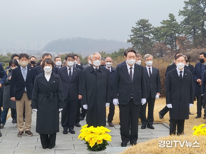 배준영 의원, 3.1절을 맞아 윤석열 후보와 국립현충원 방문
