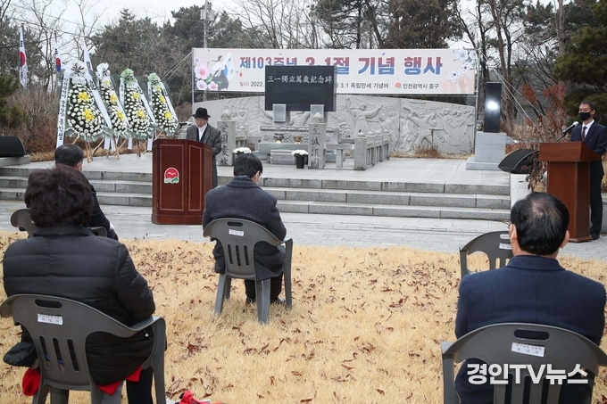 = { 포토 뉴스 }