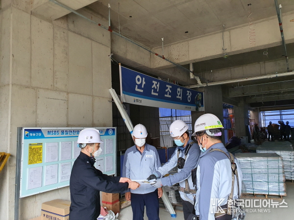 =사진 영종소방서, 대규모 공사현장 공정률에 따른 맞춤형 화재예방 대책 추진