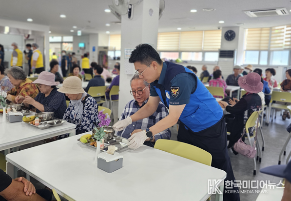 =사진제공 ; 인천서부경찰서는 사랑나눔봉사단