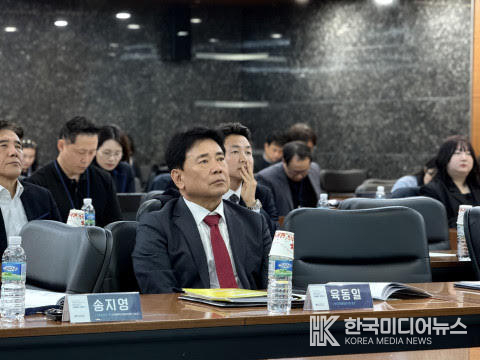 <strong>육동일 한국지방행정연구원장</strong>
