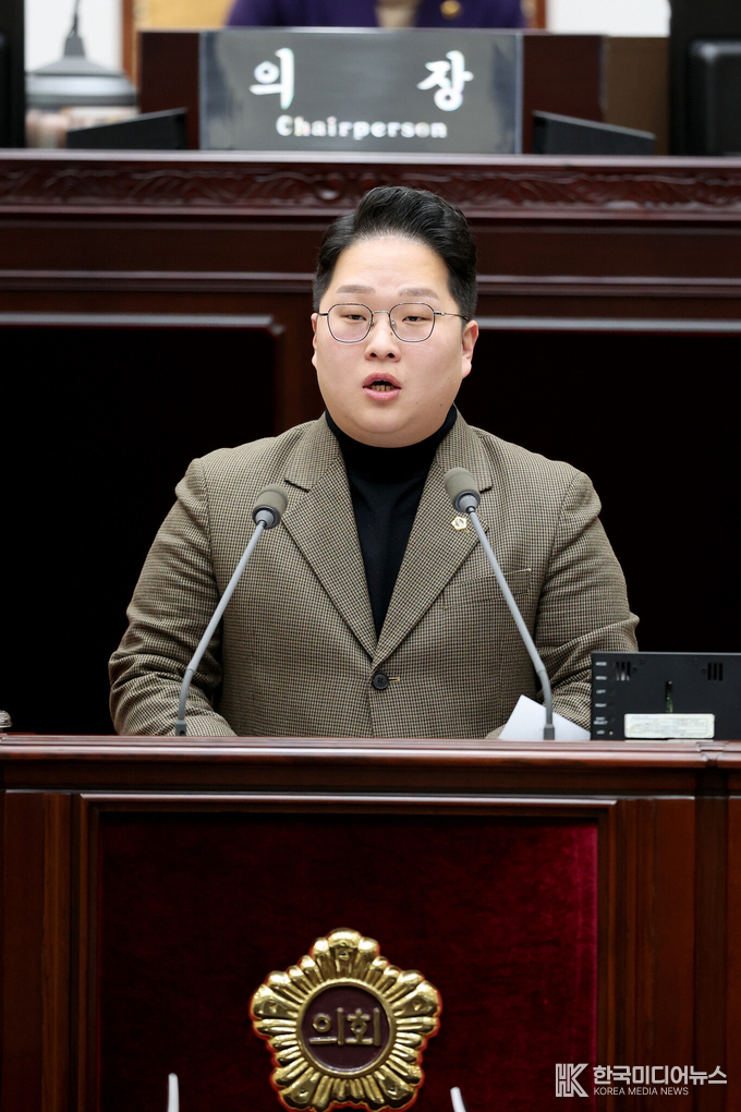=사진 ; 인천광역시의회 행정안전위원회 김대영 의원(민·비례)