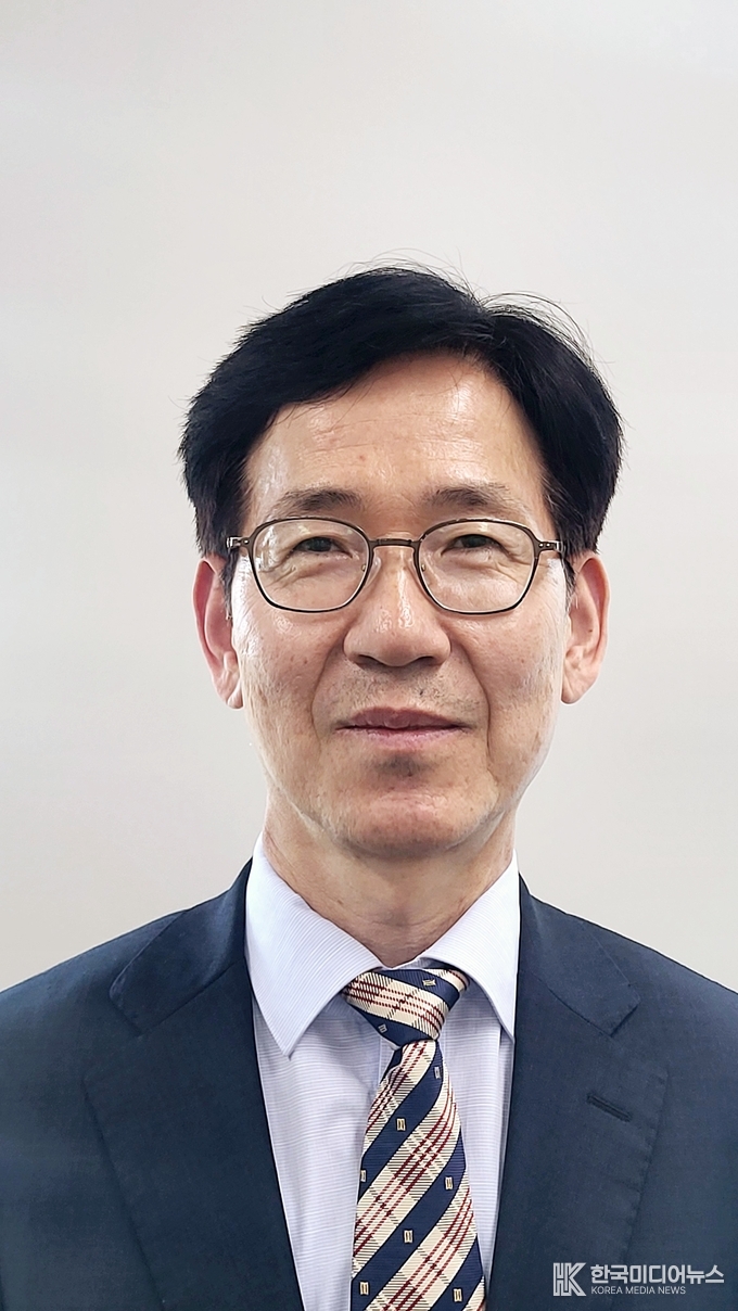 =사진; 신임 김윤태 청장