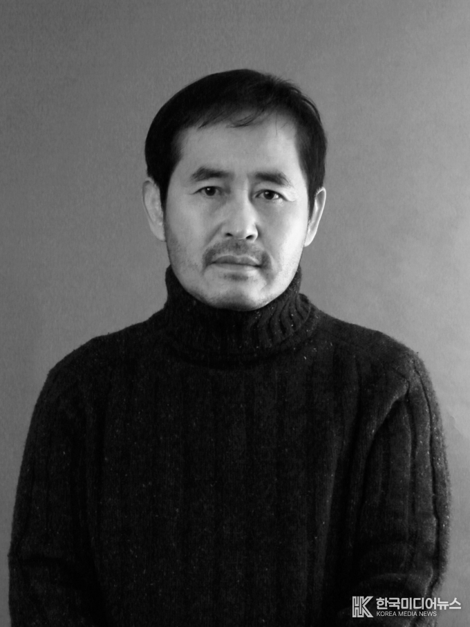 =사진 ; 국립인천대학교 조형예술학부 차기율 교수