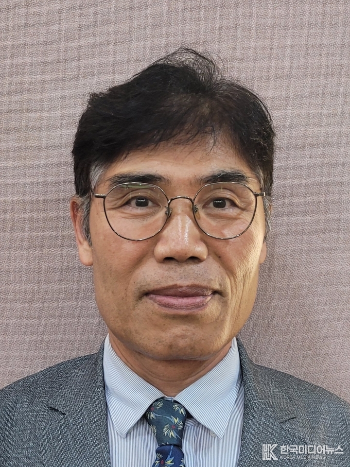 =사진 ; 한국미디어뉴스 회장 ; 김종복