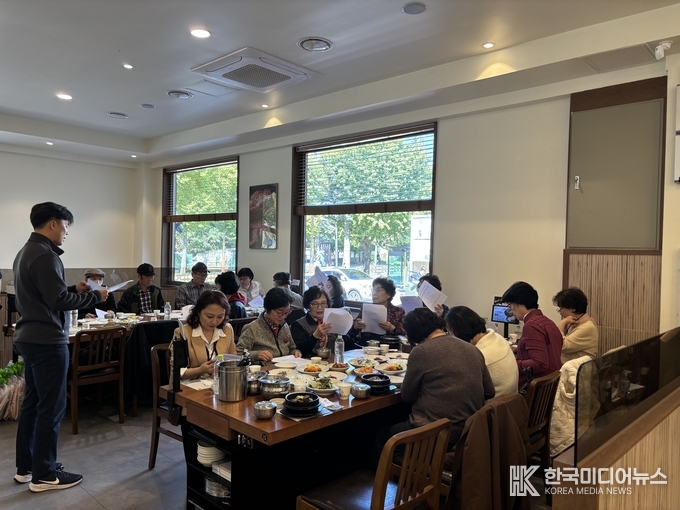 =사진설명 ; 인천 서구 천마골, 지역사회 첫 나눔행사 사진