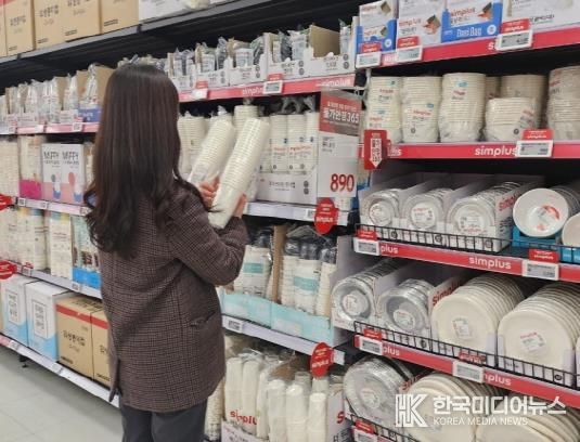 파주시, 봄나들이 성수품목 위생용품 제조업체 점검