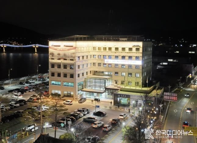 군청사