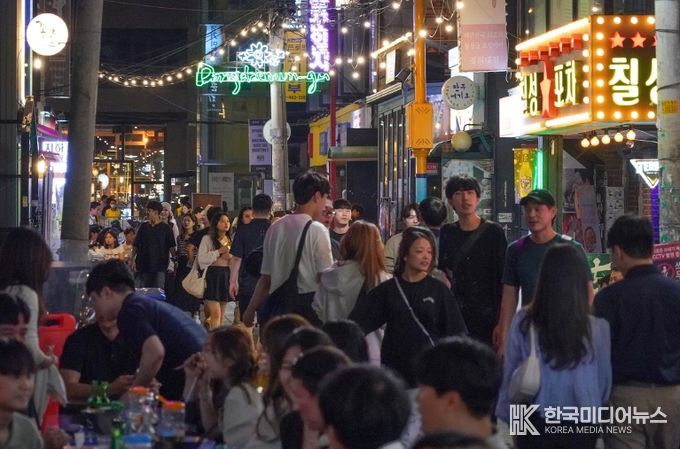 경희대학교 정문 앞 골목형상점가