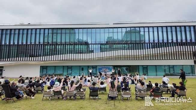 파주 문산도서관 개관 기념 ‘튠에이드가 들려주는 아카펠라’ 성황리에 종료