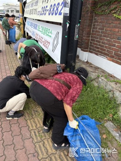 수원시 팔달구 행궁동 통장협의회, 가을맞이 환경정비로 방문객 맞이에 힘써
