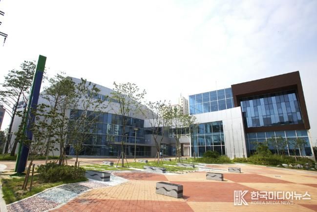 하중동 국민체육센터 전경