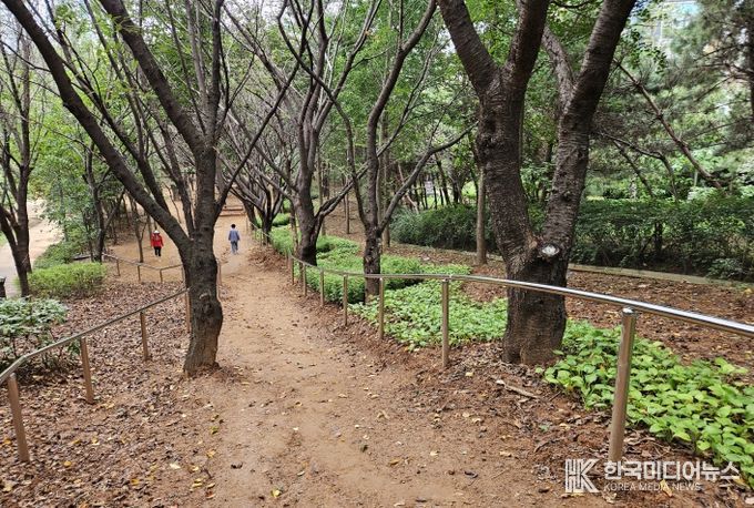 남동구, 전재울근린공원 맨발산책로 정비