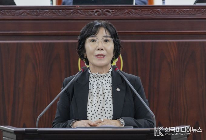 화성특례시의회 조오순 의원이 제245회 임시회 중 제1차 본회의에서 5분 자유발언을 하고 있다.