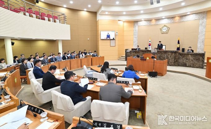 제321회 임시회 개회