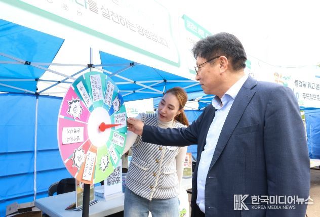 ‘송도 굿마켓’에서 읽걷쓰 부스 운영