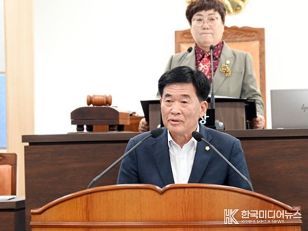 임태식 의원이 10월20일 제288회 임시회 제1차 본회의에서 5분 자유발언을 실시하고 있다.