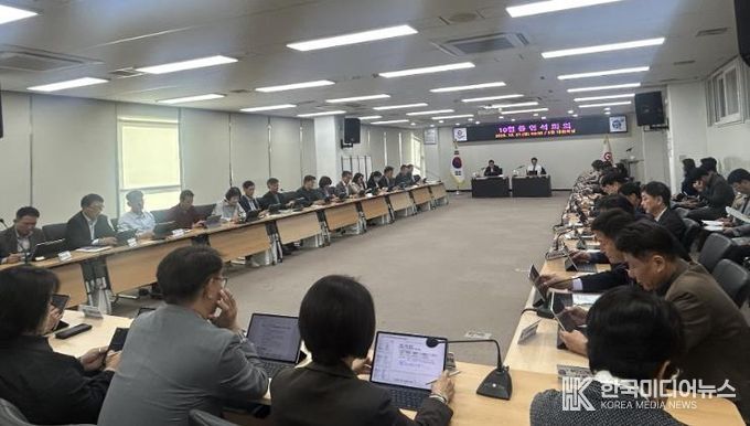 권익현 부안군수, “국가예산 확보 · 재생에너지 선도 대응 총력“ 당부