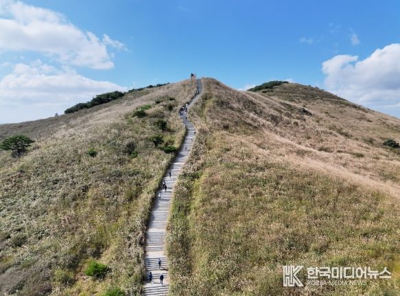 가을 정취 물든 황매산,‘제4회 황매산억새축제’ 성황리 종료