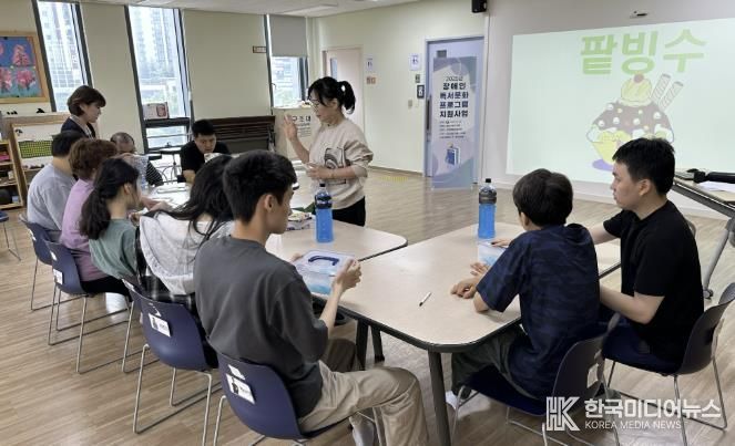 용인특례시 기흥도서관은 발달장애인 맞춤 독서문화 프로그램을 운영했다