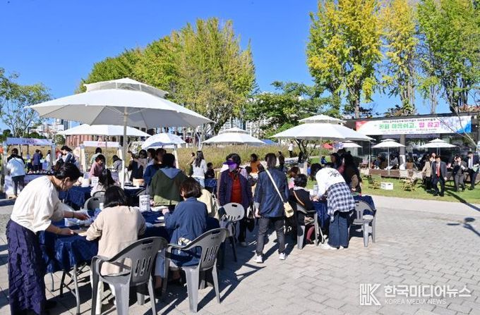 진주새일센터, 여성취업박람회 ‘카페 마음쉬고, 일 잡고’행사 개최