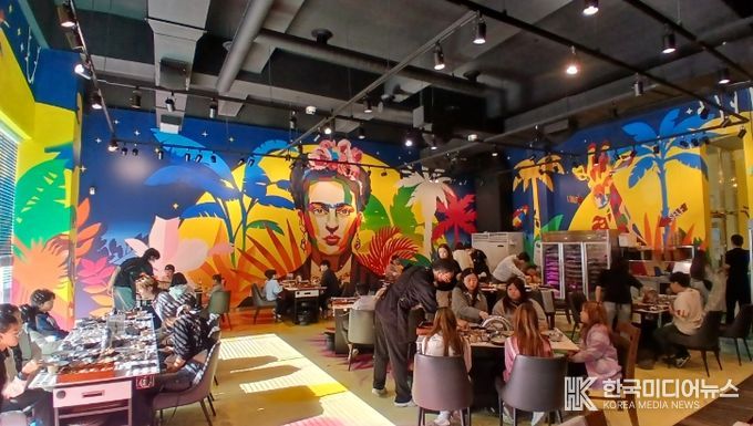 천안시는 지난 1일 통삼국본점 TSG 성성에서 드림스타트 아동 36명을 대상으로 ‘얘들아, 고기먹자!’ 프로그램을 진행했다.