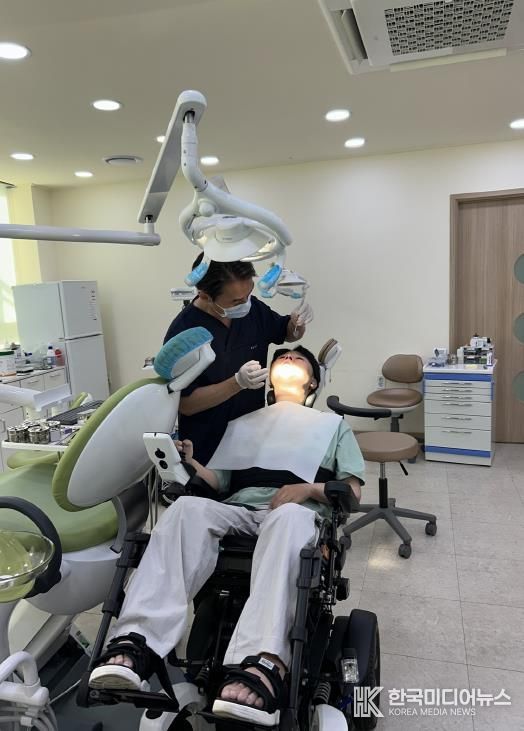 송파구 장애인 치과 진료 모습
