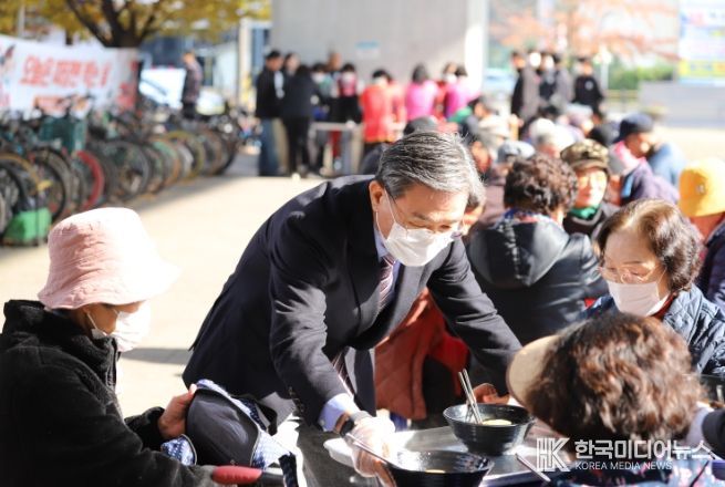 남양주시민축구단, ‘사랑의 짜장차’ 참여