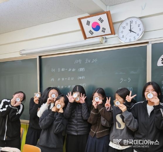 부안군자원봉사센터 청소년봉사단, 수능생 호두파이 나눔 봉사 전개