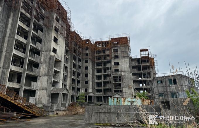 공사중단 방치건축물 전경 사진