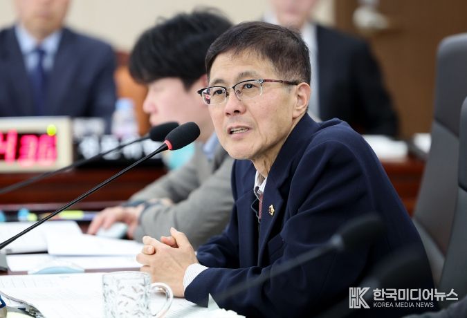 인천시의회 이명규 의원, 가족공원 플라스틱 조화 퇴출 추진