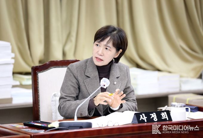 수원특례시의회 보건복지위원회 부위원장 사정희 의원