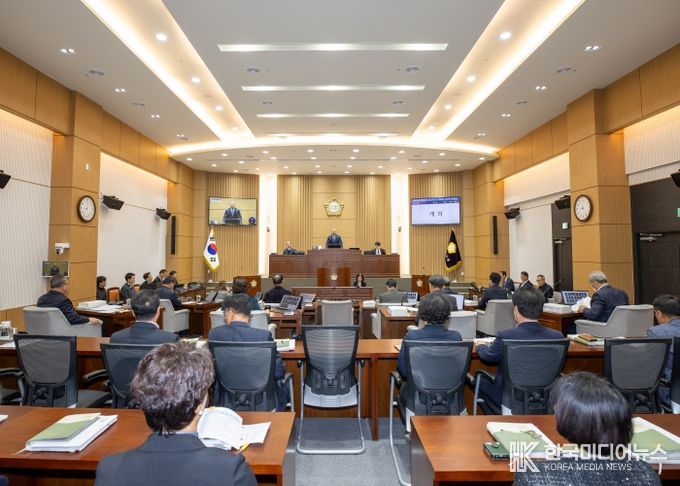 제348회 해남군의회 제2차 정례회 중 제2차 본회의 개의