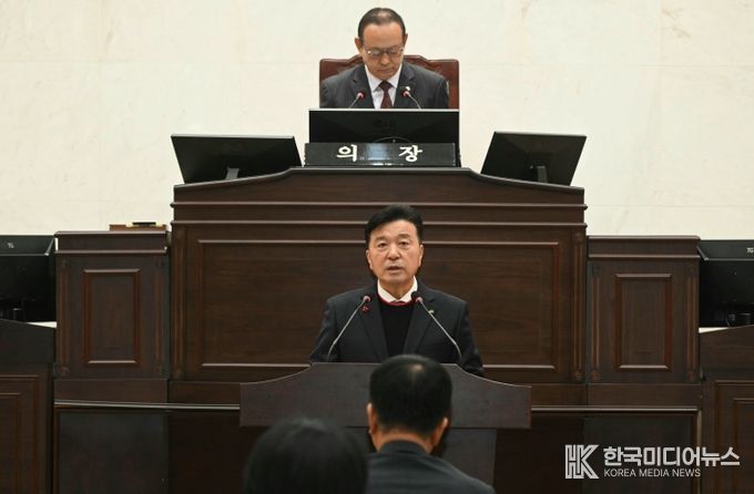 최재구 군수 시정연설 모습