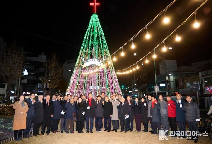 통영시, 크리스마스 성탄트리 점등식 개최