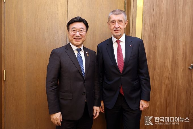 안드레이 바비쉬 체코 총리 접견