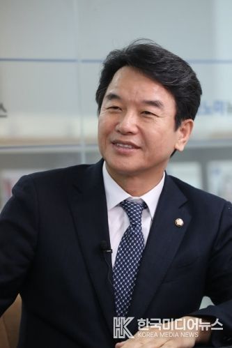 더불어민주당 문진석 국회의원(충남 천안시갑, 재선)