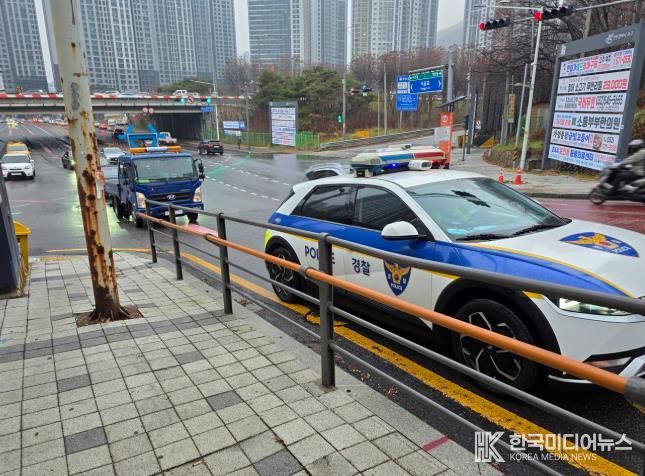 인천 서구, 겨울철 폭설 및 도로 결빙 대비 경찰 합동 도로 안전 훈련 실시