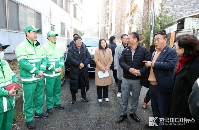 세류3동 환경관리원 쉼터 입주식 참석