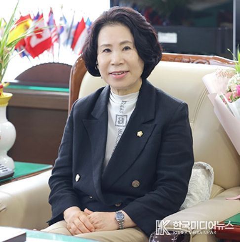 김행금 천안시의회 의장