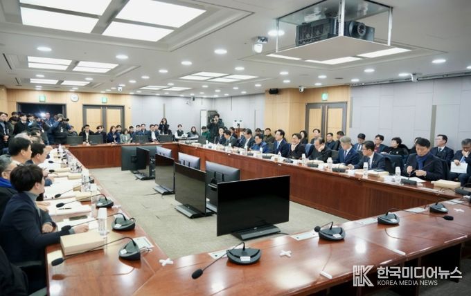 일주일만에 국회서 2차 간담회