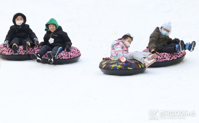 노원구, 겨울 테마파크 '2026 노원 씽씽눈썰매장' 성료