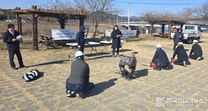 보성군, 산림 일자리 선발에 안전·현장 역량 최우선 지난 28일 ‘숲 가꾸기·가로수관리단’ 선발을 위한 실기 심사를 했다