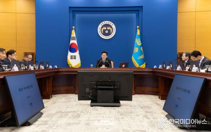 제21차 대통령 주재 수석·보좌관 회의(청와대)