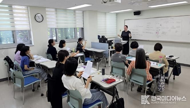 2026년 원어민 외국어교실 1기 성인 주간반(영어) 학습 사진