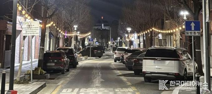 청주시 운리단길, 빛으로 물들다… 야간경관 개선 완료