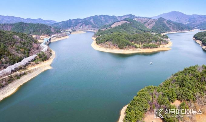 보성군, 재생에너지 기반 ‘에너지 자립 도시’ 본격 시동_보성군 주암호 전경