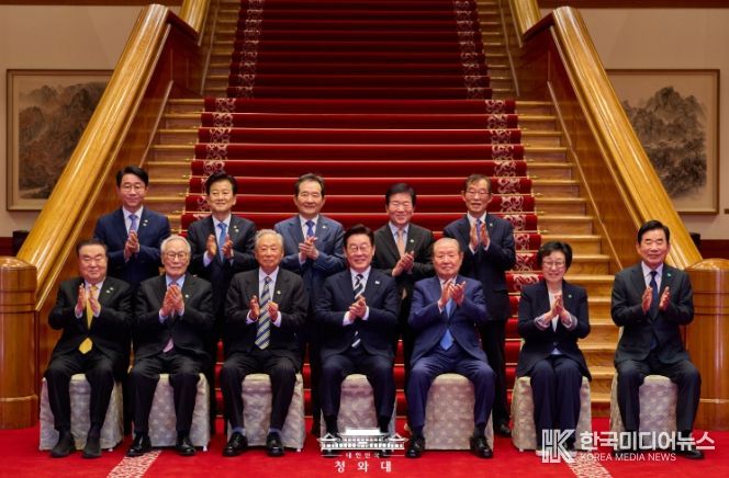 더불어민주당 상임고문단 오찬 간담회(청와대)