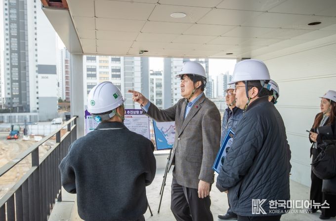 강범석 서구청장, 검단구 임시청사 현장 방문... “안전 최우선” 당부