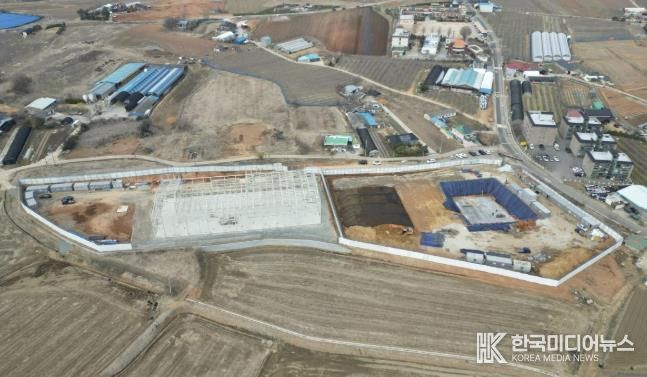 현장 전경(좌 메디푸드 연구지원센터, 우 그린바이오 벤처캠퍼스)